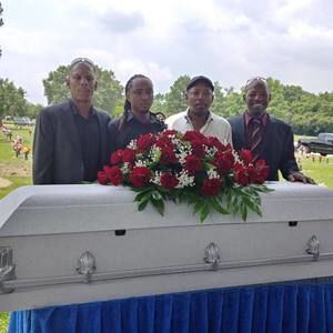 Meet your Posher, Gregory